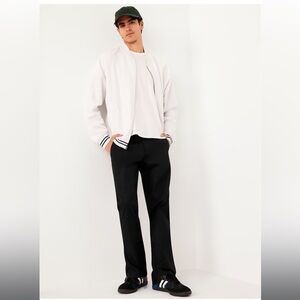 Old Navy Loose Ultimate Built-in Flex Chinos 31x30